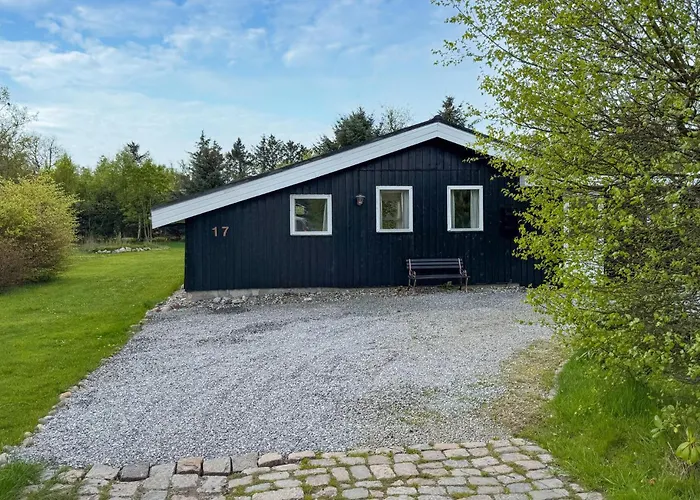 Semesterbostad 4 Bedroom Cozy In Hals